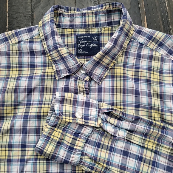 American Eagle Outfitters Tops - American Eagle Classic Prep Fit Shirt Women Size L
